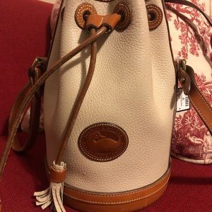 Dooney & bourke bucket bag